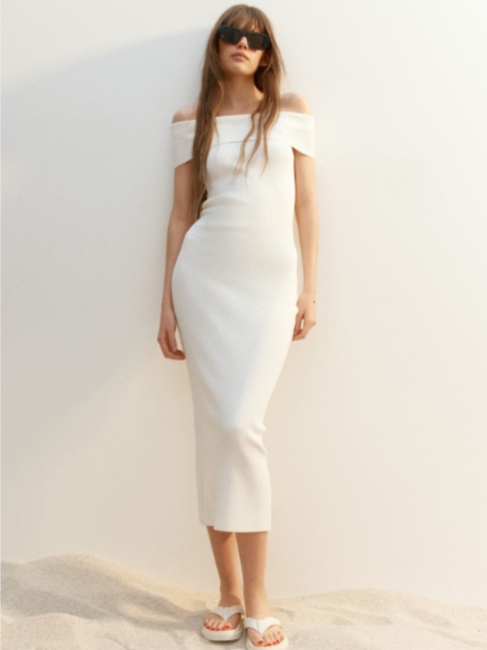 Ribbed midi dress, influencer chic - NWT, size M stretchy